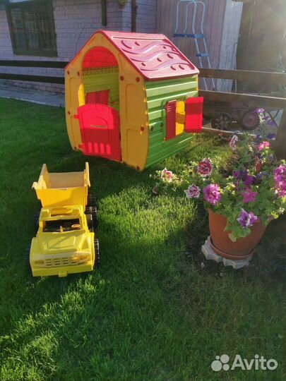 Детский игровой пластиковый домик