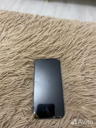 Телефон iPhone