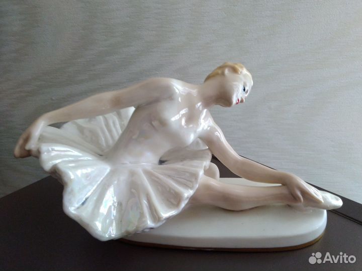 Старинная Статуэтка фарфор СССР