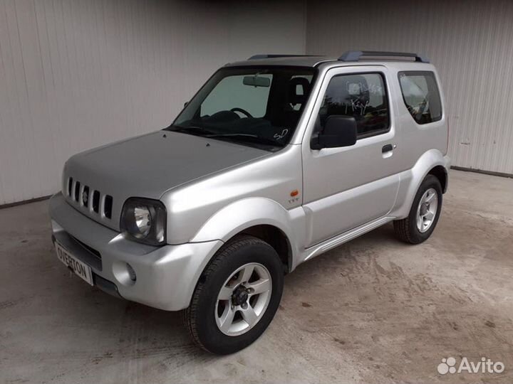 В разборе Suzuki Jimny