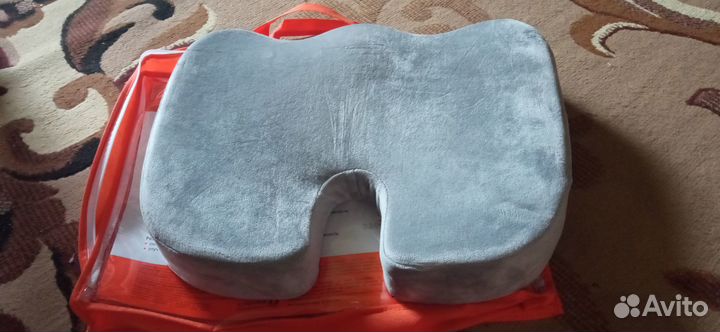 Подушка ортопедическая на сиденье новая