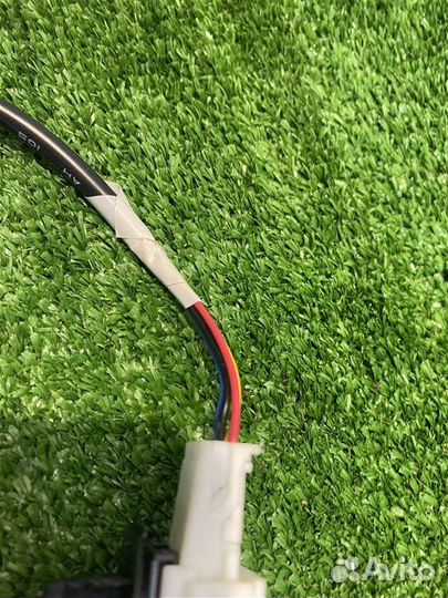 Датчик открывания двери багажника(4) Nissan