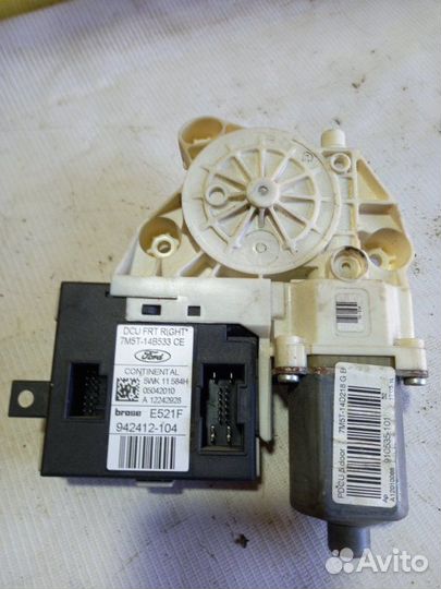 Моторчик стеклоподъемника передний правый Форд