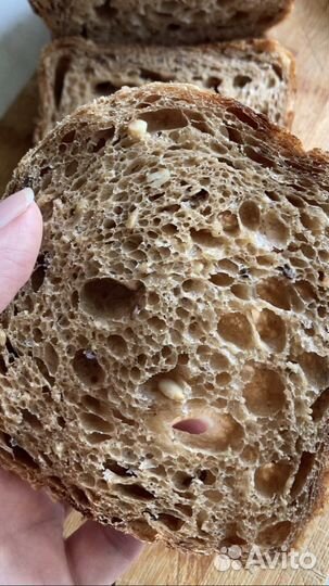 Хлеб на закваске «Три семечки»