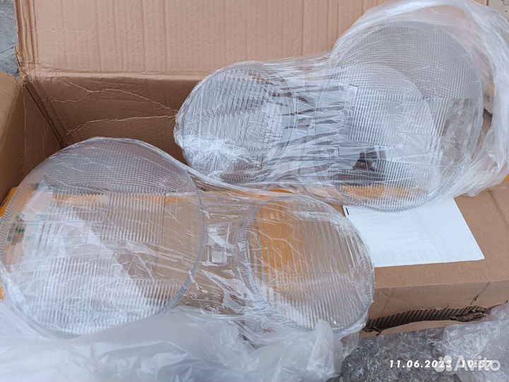 Стекла фар W211 w210 цена указана за два стекла