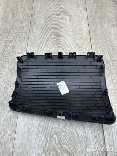 Крышка подушки безопасности правая LADA Granta