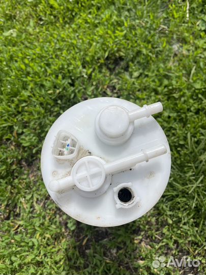 Бензонасос в сборе toyota avensis