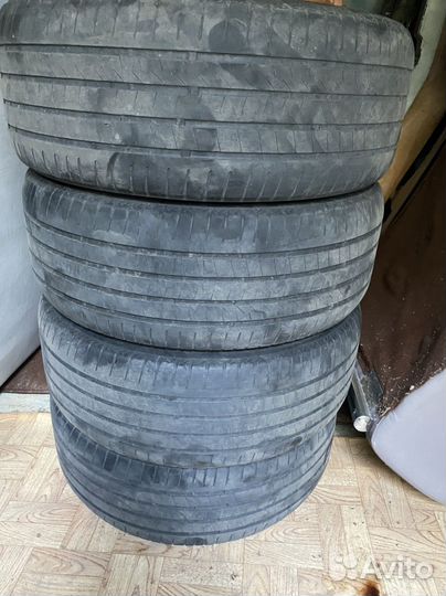 Bridgestone Alenza 001 235/50 R19