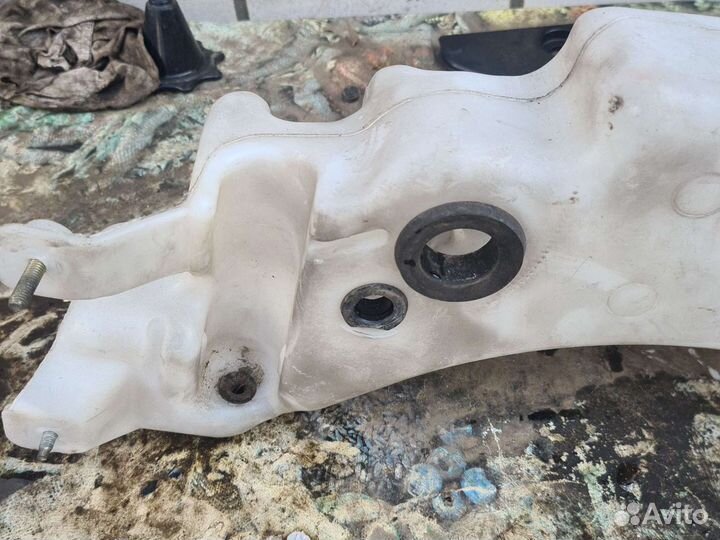 Опель фронтера в бачек омывателя