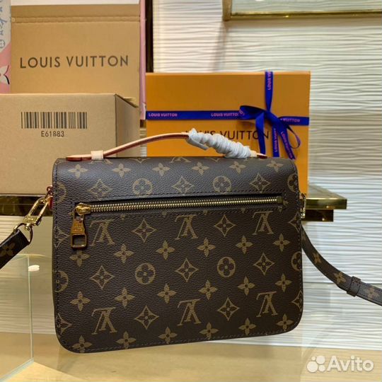 Сумка Louis Vuitton Pochette Натуральная кожа