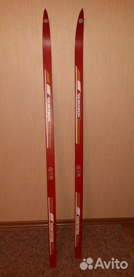 Лыжи беговые деревянные
