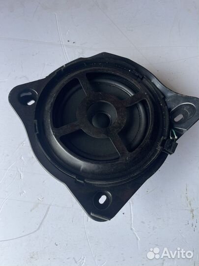 Динамик в ноги mercedes w213