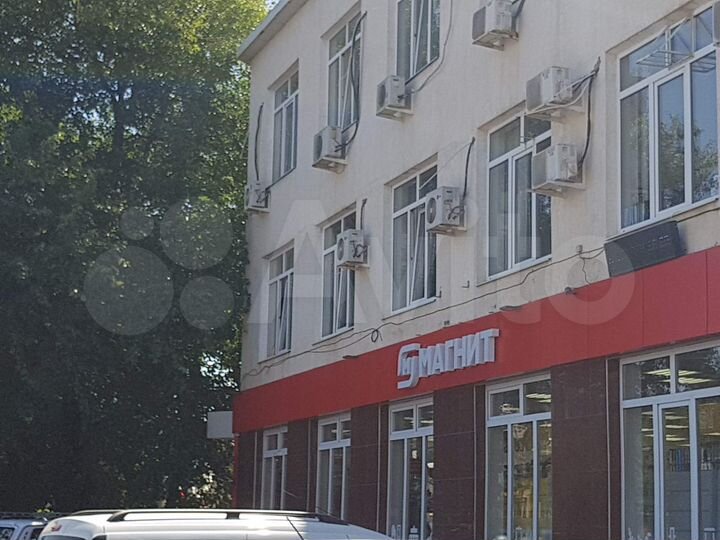 Офис с парковкой на Российской