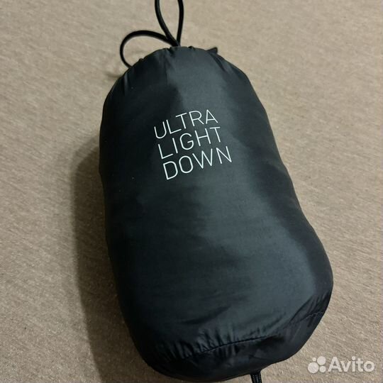 Uniqlo пуховик