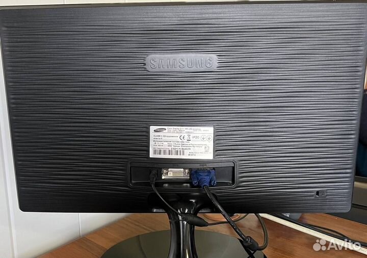 Монитор Samsung 21.5