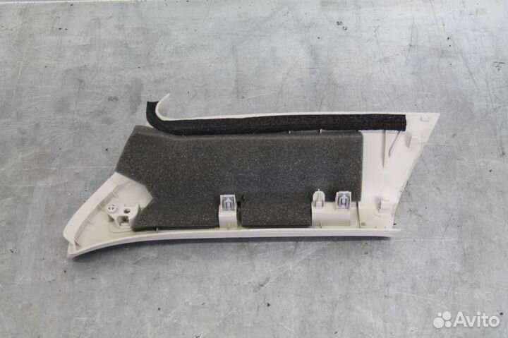 Обшивка стойки задняя левая Ford Focus 3 2011