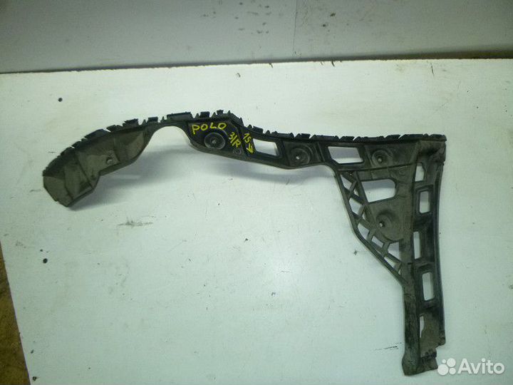 Направляющая заднего бампера правая Volkswagen pol