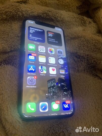 iPhone X, 64 ГБ
