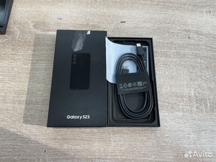 Коробка от Samsund Galaxy S23