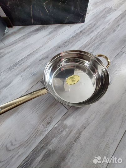 Сковорода новая