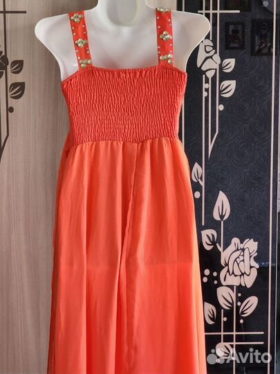Платье праздничное женское 44 46
