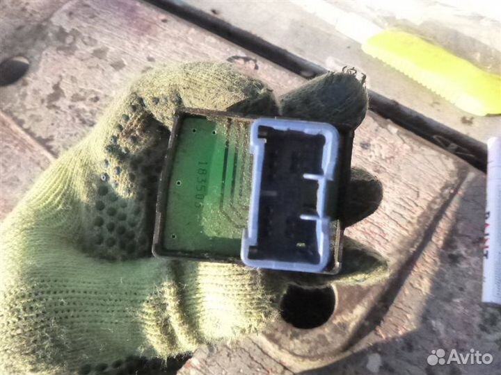 Блок управления зеркалами Toyota Land Cruiser