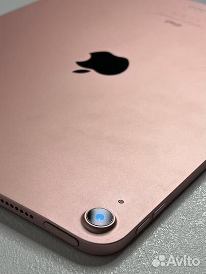 Apple iPad Air 4 2020 10.9 64 Гб