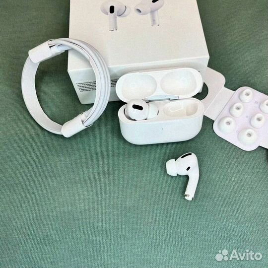 AirPods Pro 2: Музыка, которая рядом