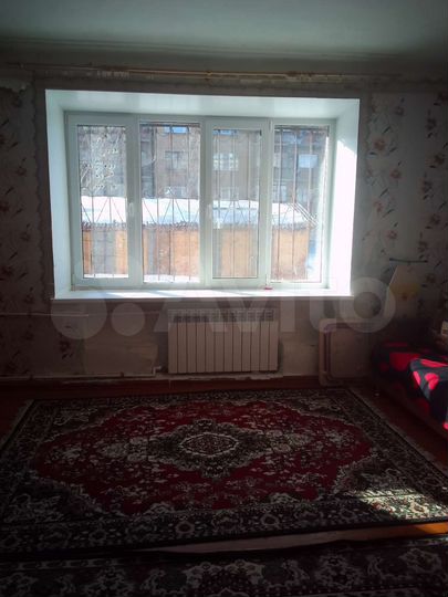 Комната 25 м² в 3-к., 1/4 эт.