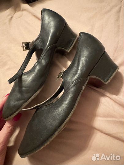 Туфли для народных танцев