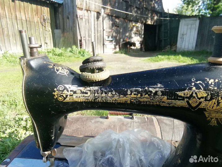 Швейная машинка singer