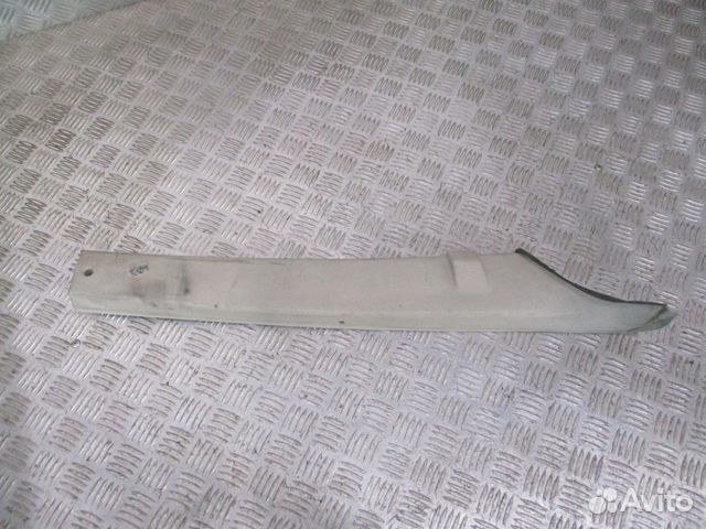 Накладка стойки Iveco 5801524831