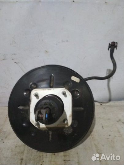 Вакуумный усилитель тормозов Renault Logan 2 L8