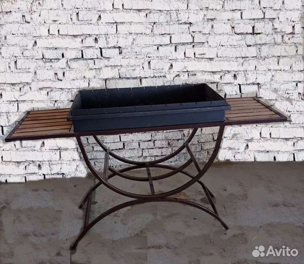 Качели, мангалы, скамьи