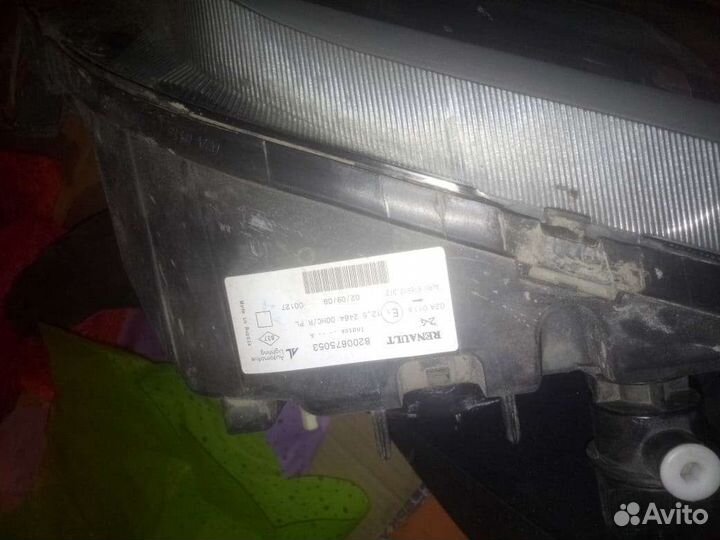 Фара передняя для рено логан