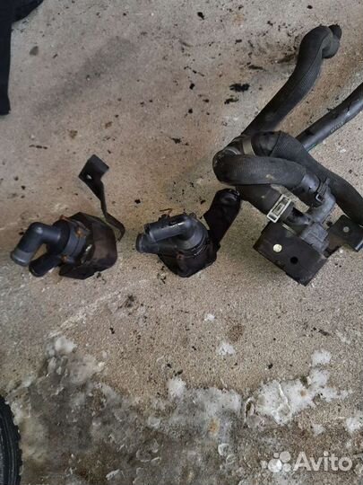 Дополнительная водяная помпа бмв