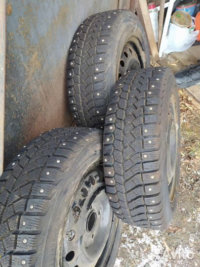 Колеса зимние 175 65 r14 новые