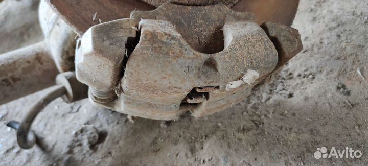 Ауди 80 б2 суппорта передние