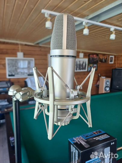 Студийный конденсаторный микрофон Neumann n 87