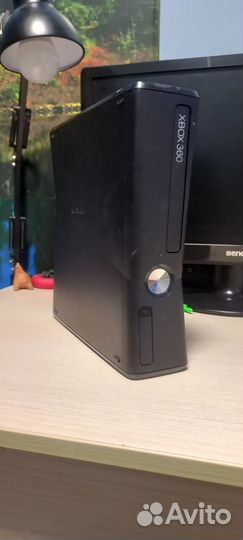 Xbox 360s с рабочим кинектом