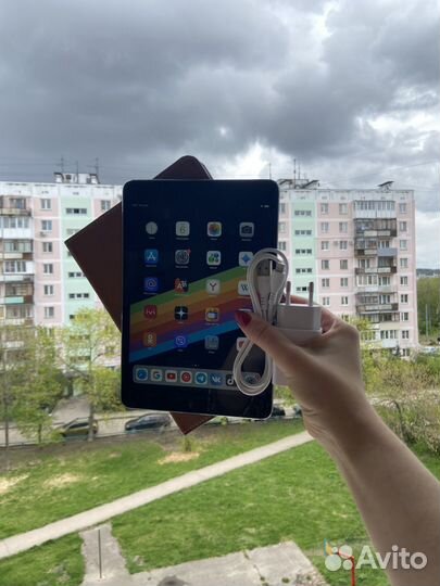 iPad mini 2 32гб симкарта/вайфай
