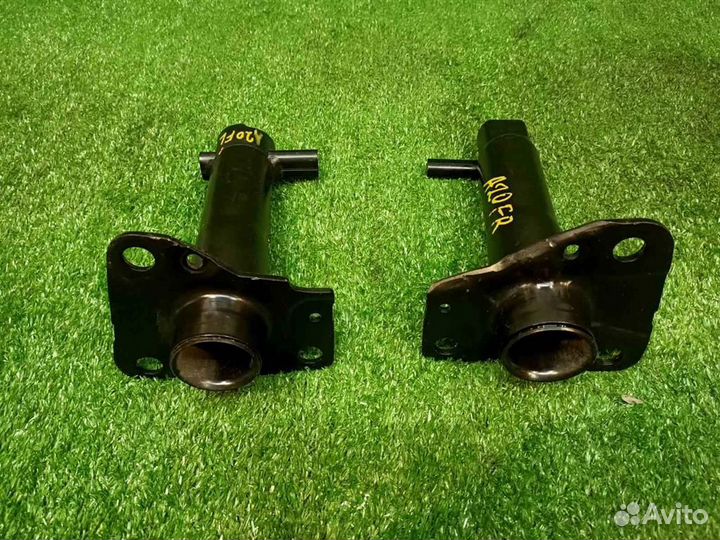 Кронштейн усилителя переднего бампера (комплект)