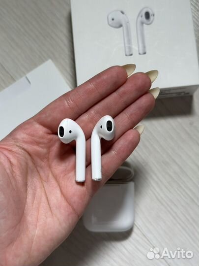 Беспроводные наушники apple airpods 2