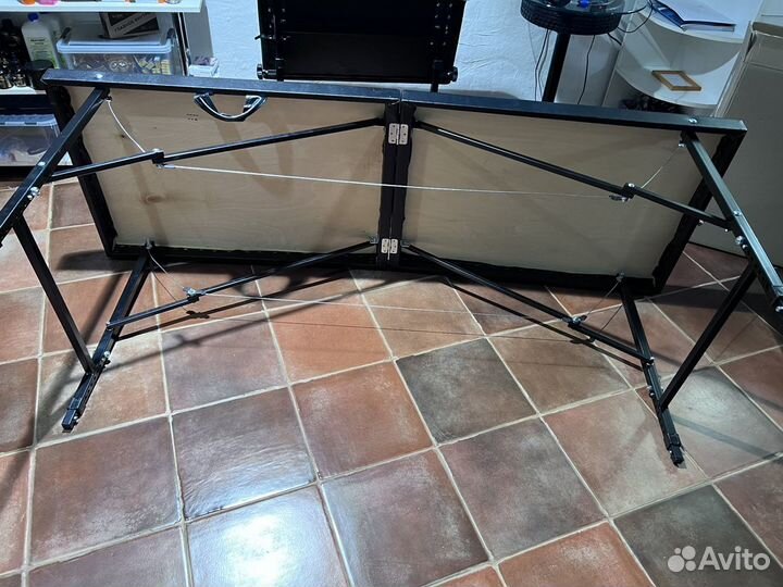 Кушетка косметологическая / стол массажный