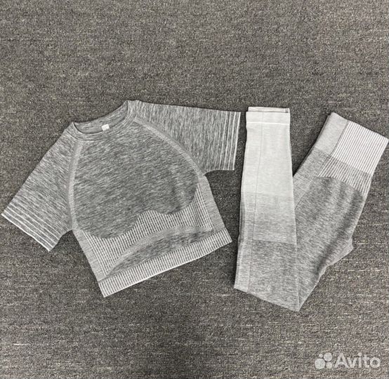 Спортивный костюм для фитнеса/йоги