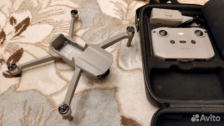 Квадрокоптер Dji Mavic Air 2