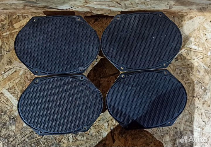 Динамики в дверь Ford Focus 1