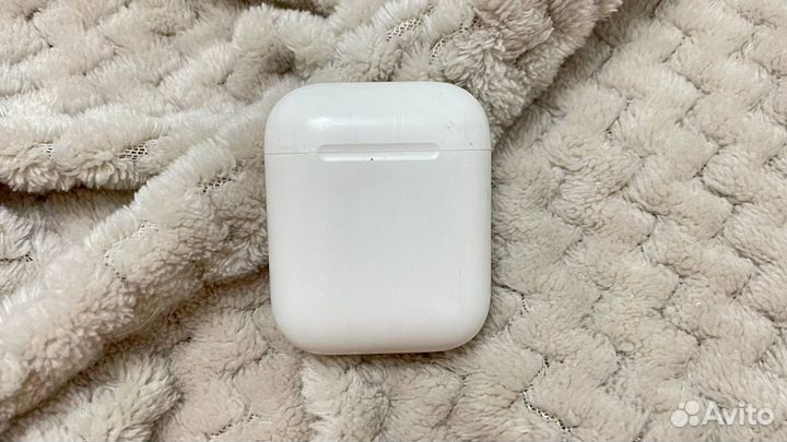 Наушники и Кейс для airpods