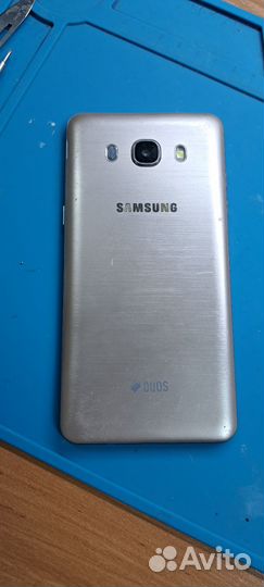 Телефон Samsung J5 2016