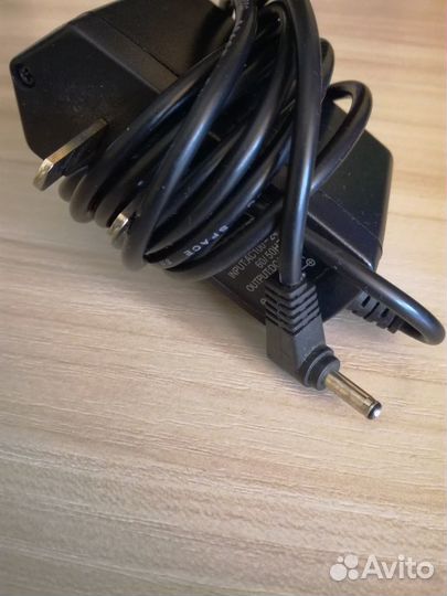 Зарядное устройство AC/DC adaptor